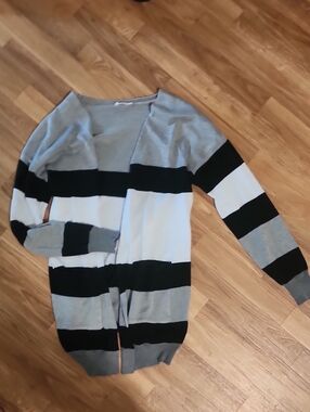 Open-Front Striped Women's Cardigan Sweater - Black, Gray & White